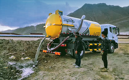 mg不朽情缘吸污车在四川成都排污作业