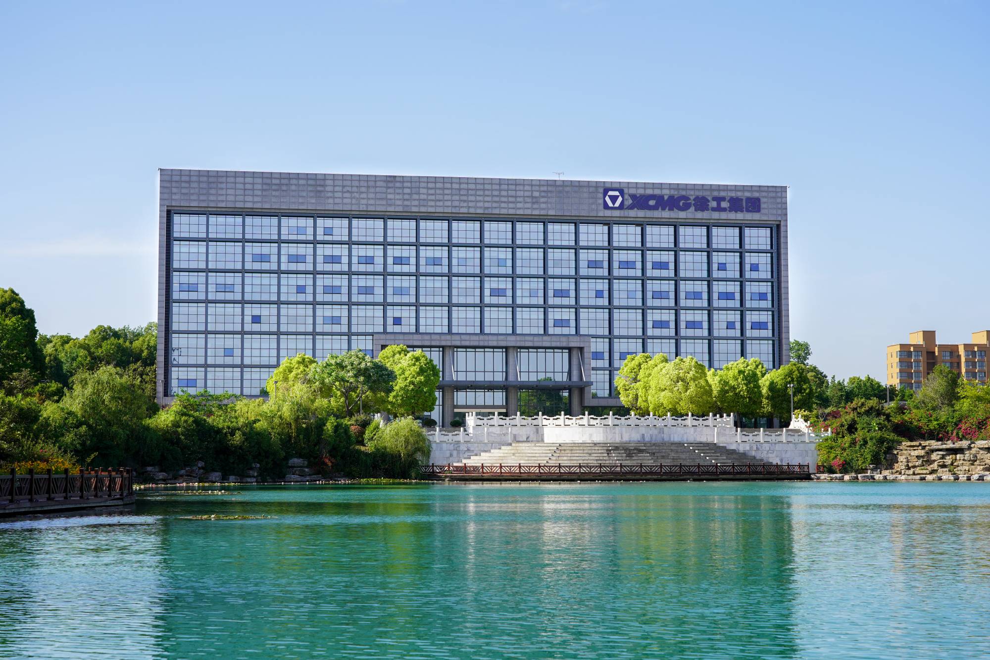 mg不朽情缘机械(000425.SZ)吸收合并mg不朽情缘有限旗下所有资产，，，，，，乐成完成整体上市