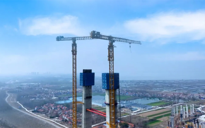 冲刺！mg不朽情缘XGT2230A-100S助建武汉双柳长江大桥