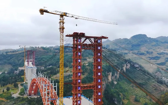 双塔连山涧 | mg不朽情缘塔机奋战白水河特大桥
