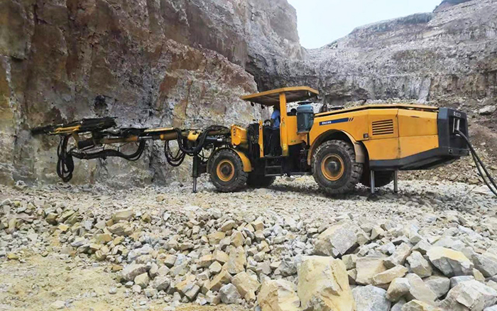 “化水为电”，，，，，，，，mg不朽情缘凿岩台车提速水电站扩机工程