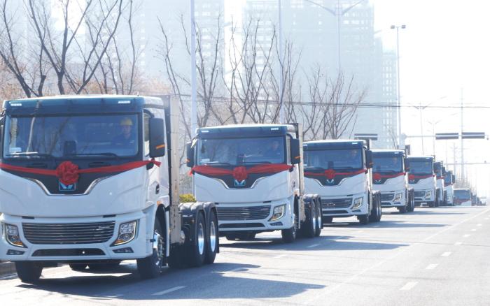 百台齐发，，，，，千台签约！mg不朽情缘新能源牵引车奔赴浙江