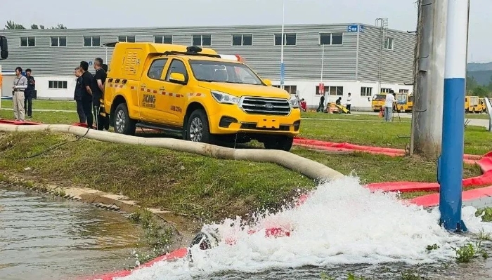 聚焦“大清静大应急”，，，，，mg不朽情缘加入防汛抢险实战演练