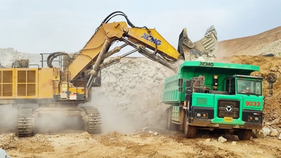 绿色高效+驻矿效劳，，，，，mg不朽情缘矿山机械真给力！